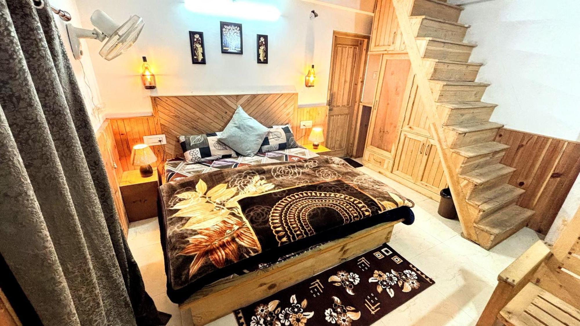 Jumboz Cabin Kasol Luaran gambar